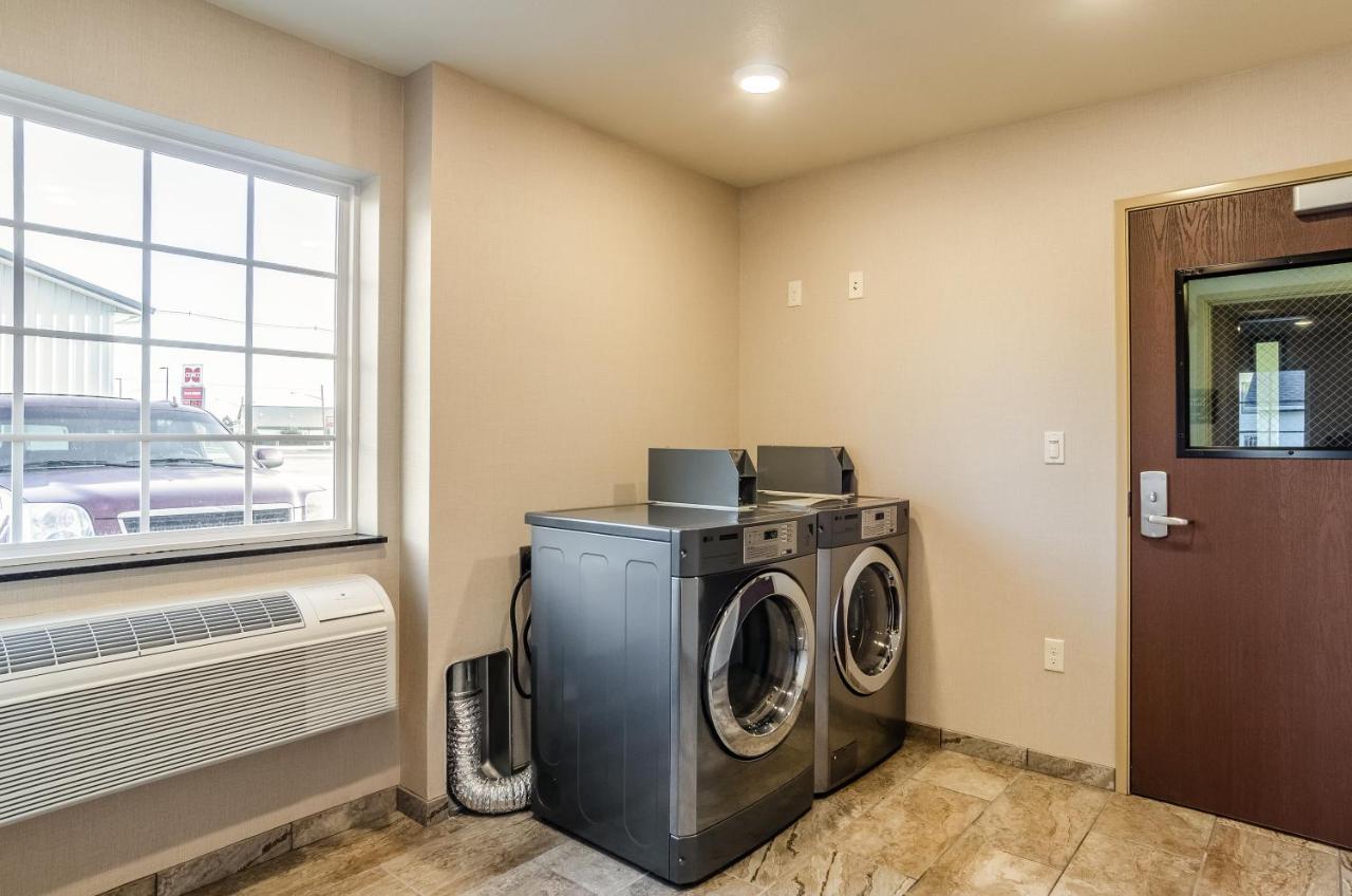 Cobblestone Inn & Suites - Bridgeport Bagian luar foto