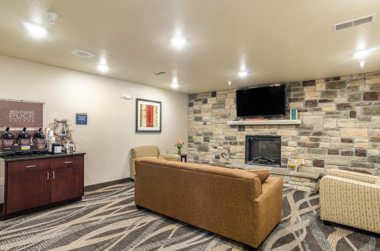 Cobblestone Inn & Suites - Bridgeport Bagian luar foto